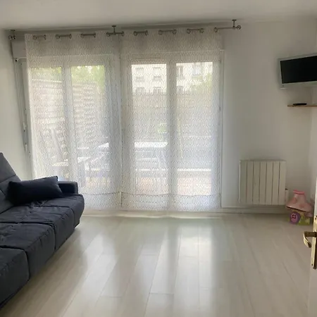 Apartament Le Petit Nid De Disney3min, Rer1min, Paris35min Chessy (Seine-et-Marne)